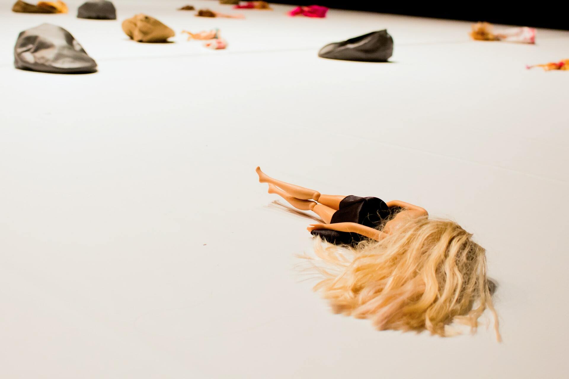The Benefits (and Psychology) Behind Sex Dolls